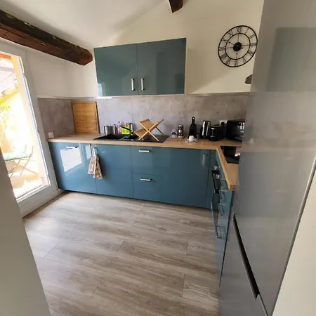 Апартаменты La Dolce Nimoise Terrasse 100 M Des Arenes Ним