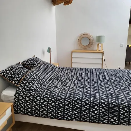 Апартаменты La Dolce Nimoise Terrasse 100 M Des Arenes *