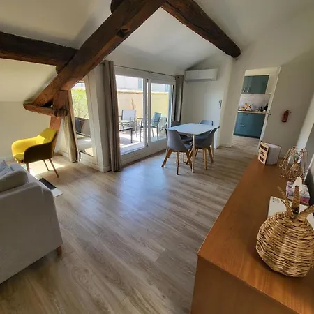 Апартаменты La Dolce Nimoise Terrasse 100 M Des Arenes *